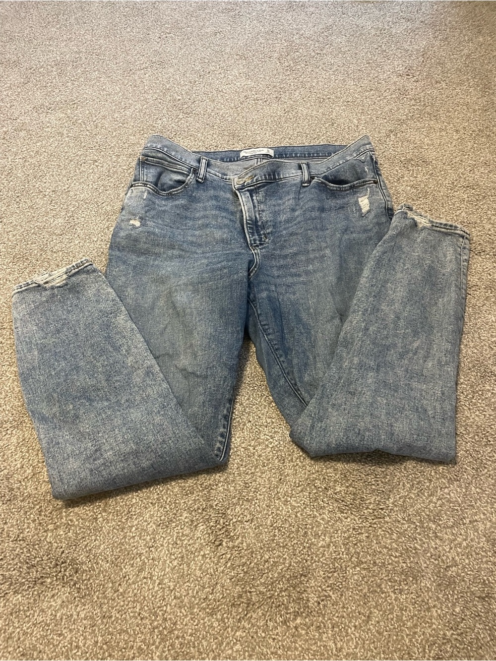 Abercrombie and Fitch The Super Skinny Ankle High Rise Criss Cross Waistband 16L
